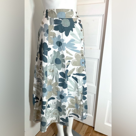 CHARLIE B FLOWY SKIRT - Picture 4 of 13